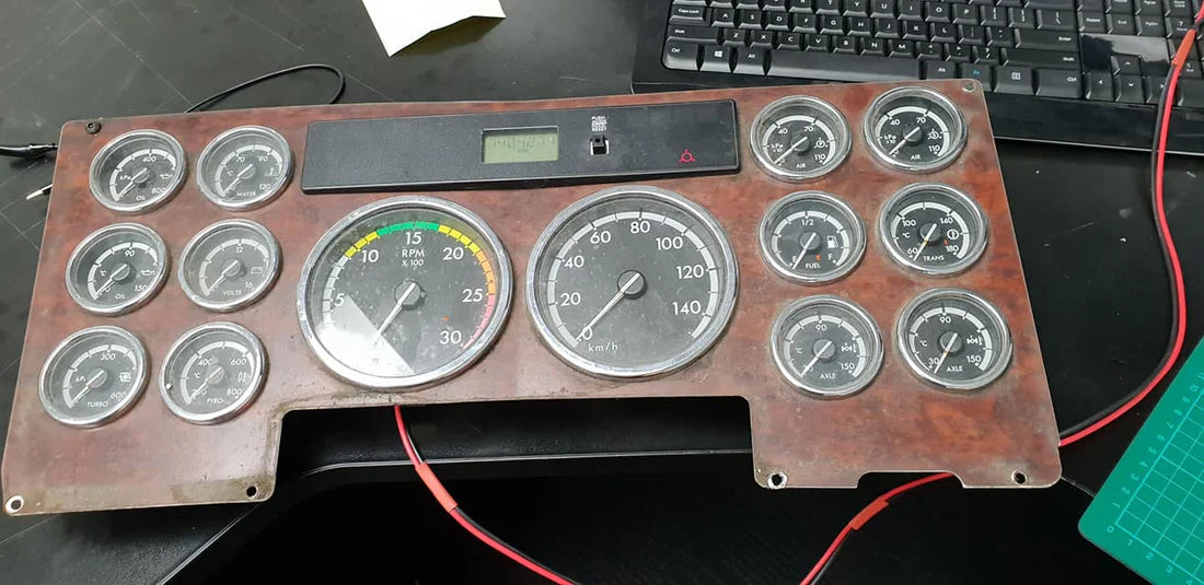 🚛 International Truck Instrument Cluster Repair – No Gauge Movement