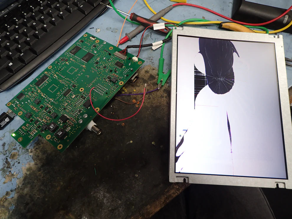 LCD Screen Replacement Service
